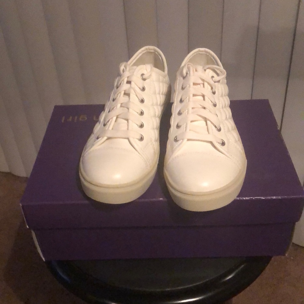 Whit Pari/ Steve Madden